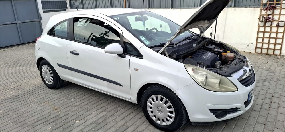 Opel corsa Van 1.3 cdti