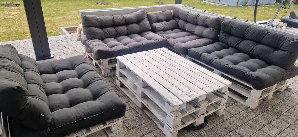 Zestaw mebli ogrodowych z palet