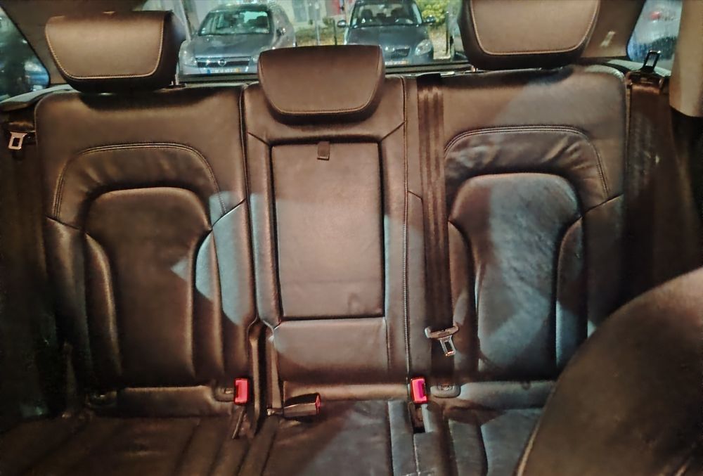 Audi Q5 Nacional 2.0 TDI 170CV 4x4 com Teto Panorâmico. Veja descrição