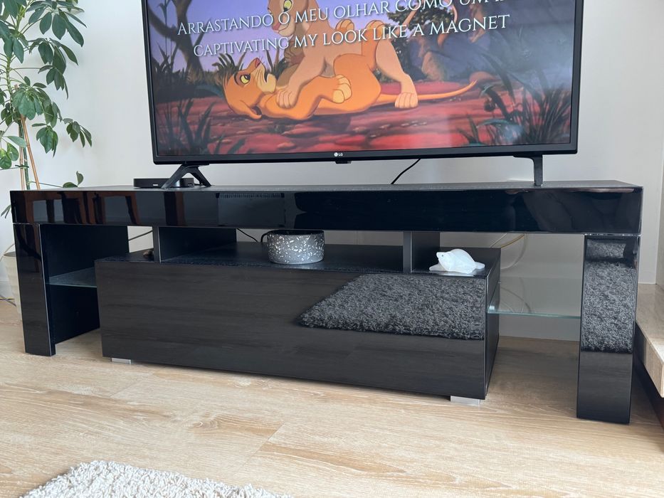 Móvel preto TV como novo