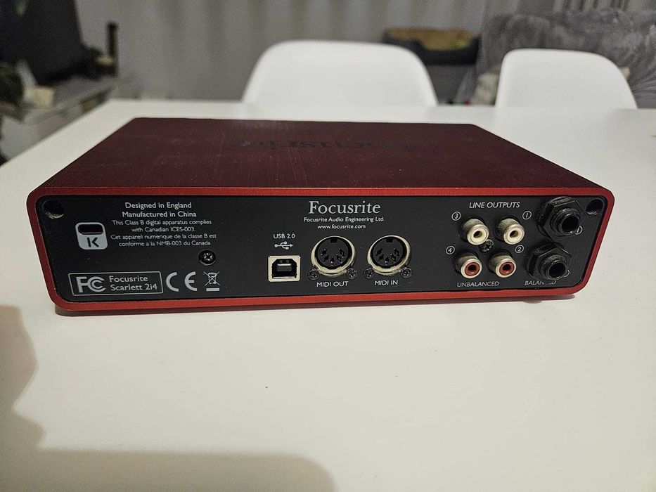 Focusrite Scarlett 2i4 (1ª Geração)