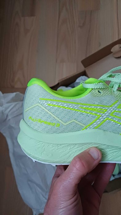 Asics Fujispeed 3 rozmiar 40