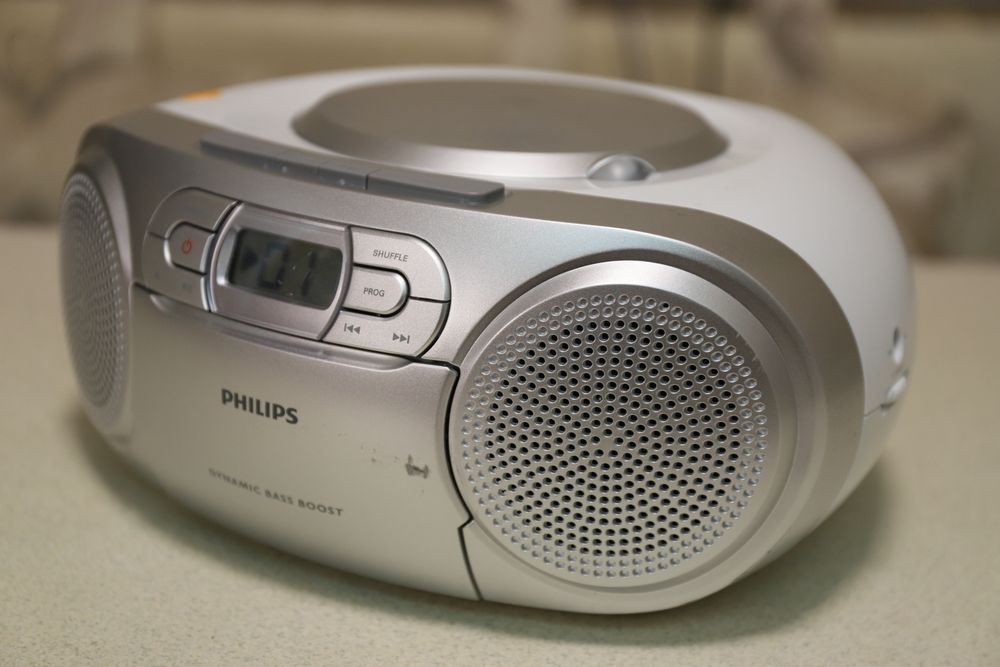 Philips  AZ 127/12  FM , CD , tape