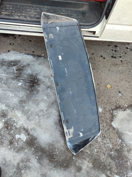 Спойлер багажника Toyota RAV 4    76871-42050