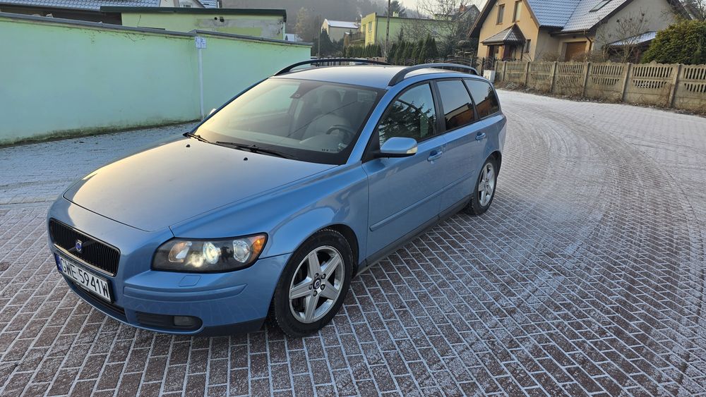 Volvo V50 2.5 T5  220km manual z Niemiec