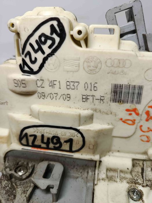 Fechadura / fecho porta trás direito AUDI A3 (8P1)