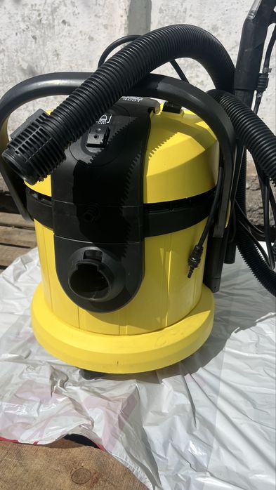 Миючий пилосос KARCHER SE4001