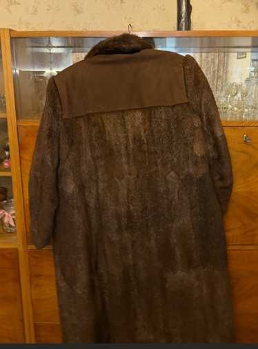 Na sprzedaż eleganckie futro z naturalnego futra (nutria)