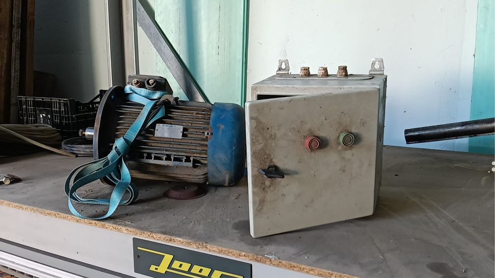 Motor 7,5 cv com quadro