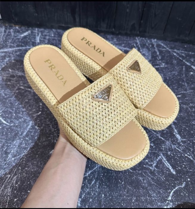Шльопанці Prada Crochet Raffia Slides Оригінал сабо мюлі 38-39 розмір