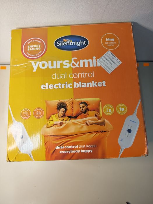 Dwustrefowy (z dwoma kontrolerami) elektryczny koc pod prześcieradło w rozmiarze  150x160cm