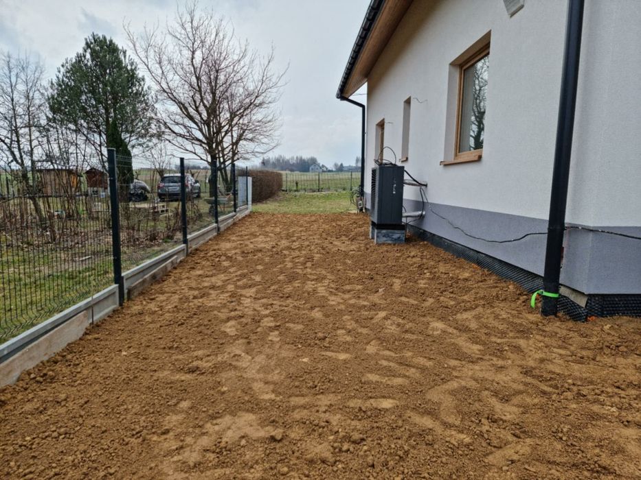 Zasypka fundamentów , drogi dojazdowe , plantowanie podwórka , szamba Usługi koparka