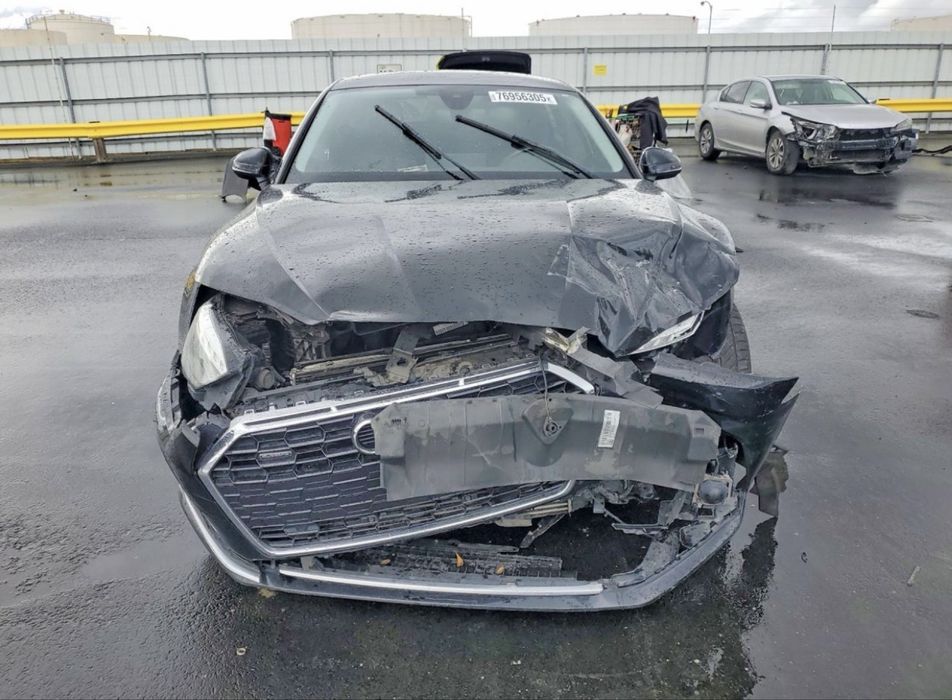 Audi A5 Premium Plus 2021 в дорозі
