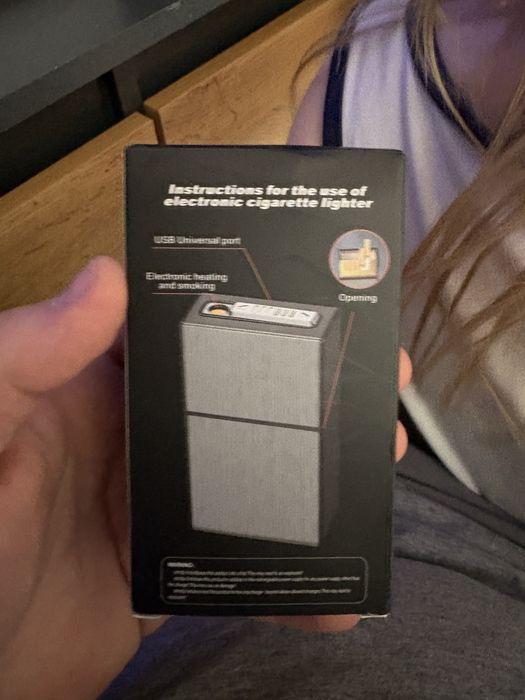 Papierosnica z zapalarą