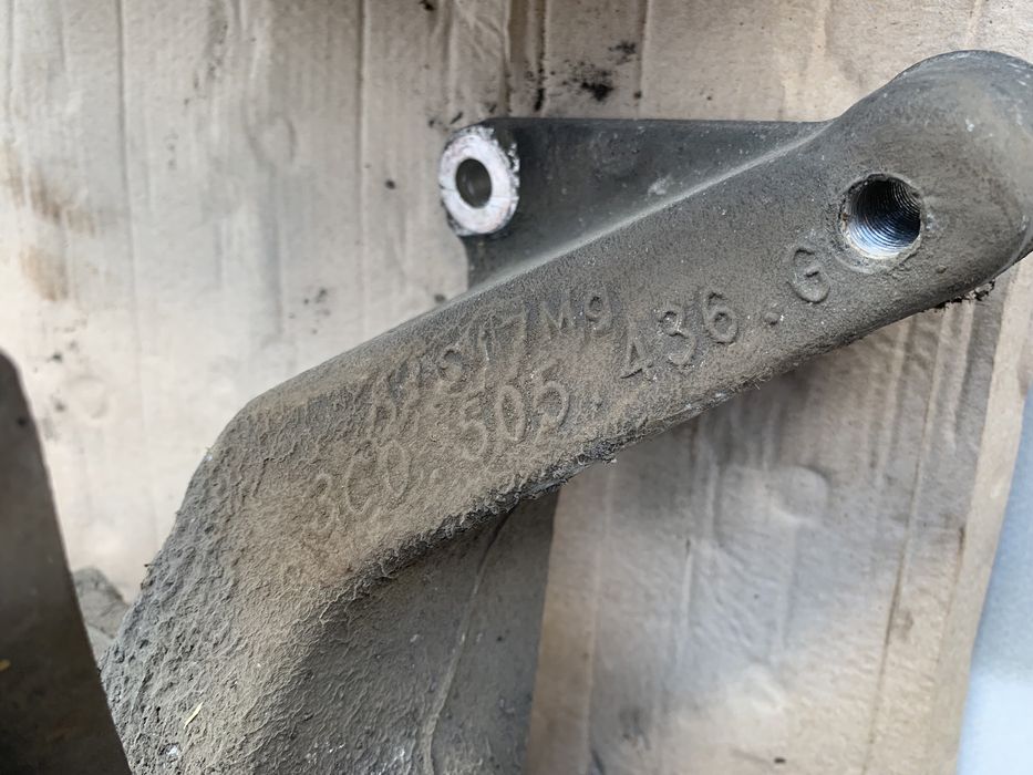 Задня цапфа, ступиця Tiguan b6 b7 cc, тігуан, повний привід, 4 motion