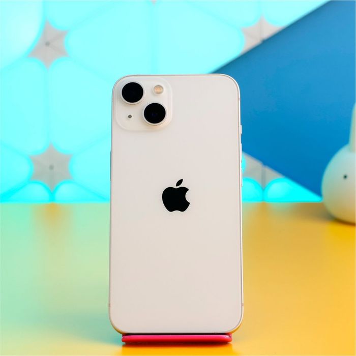 Смартфон Apple iPhone 13 256GB Starlight (124220) Б/У З ГАРАНТІЄЮ
