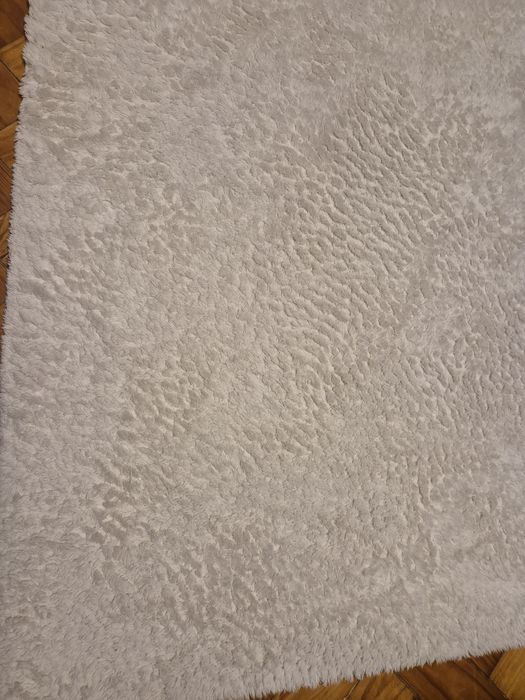 Carpete em creme claro