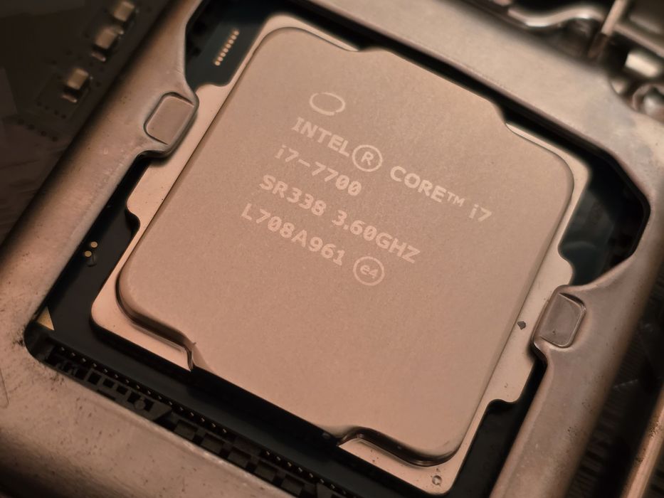 ASUS TUF Z270 Mark1 + Core i7 7700 1151 предтопчик из 2k17