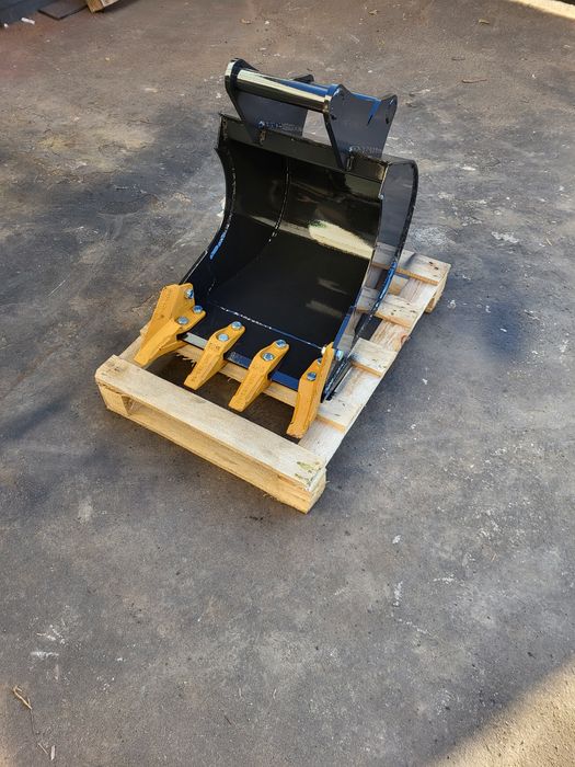 Łyżka kopiąca 60cm z zębami do koparki pasująca pod szybkozłącze S40