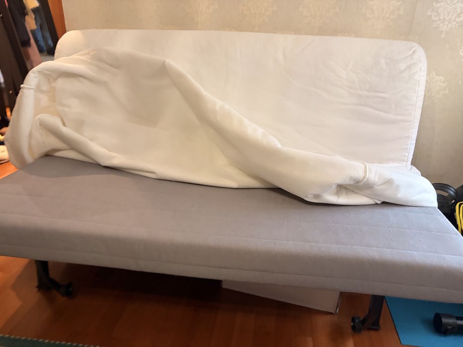 Sofa cama Ikea com capa