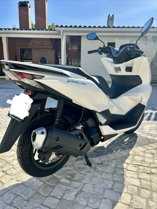 Moto PCX 125 branca único dono ***OPORTUNIDADE***