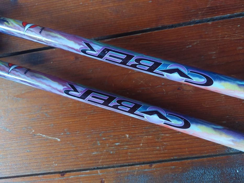 Kije kijki narciarskie Cyber na narty vintage retro psychodeliczne 115