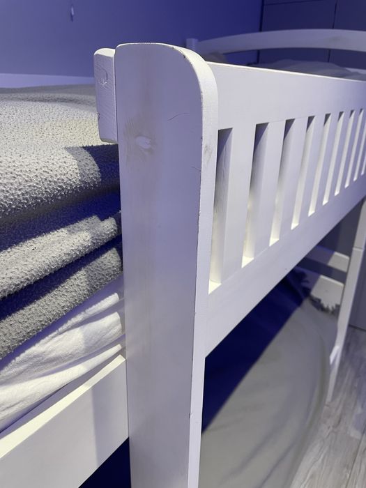 Łóżko pietrowe kolor biały