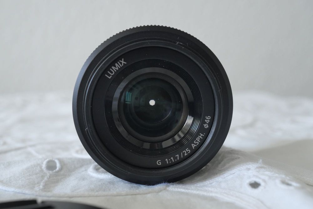 Objetiva Panasonic Lumix 25mm f/1.7