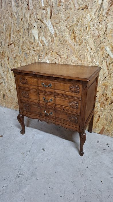 Komoda ludwikowska z szufladami