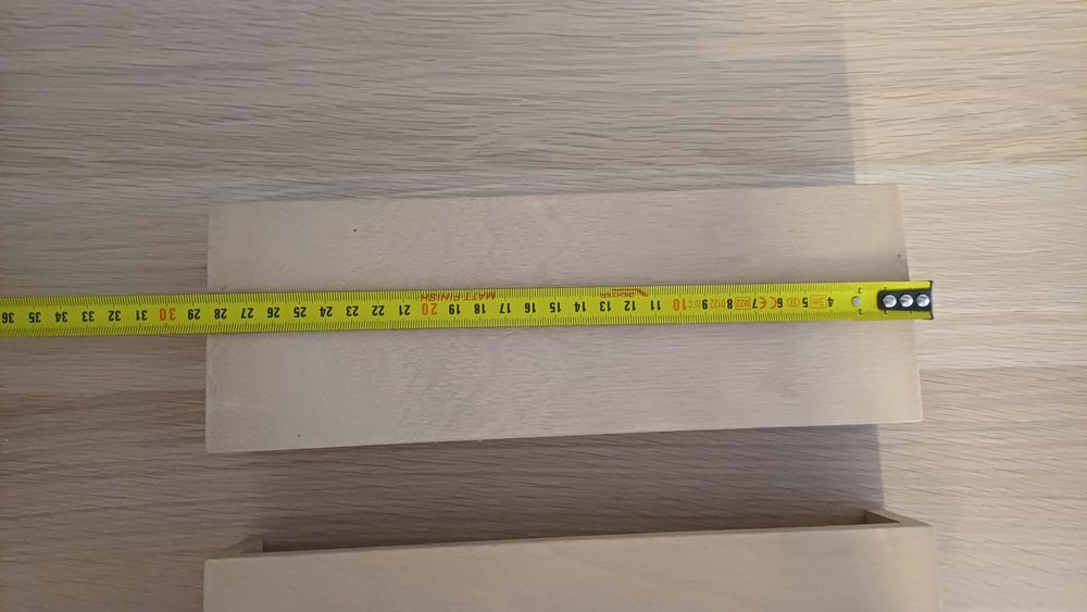 4 bases de madeira (exposição)