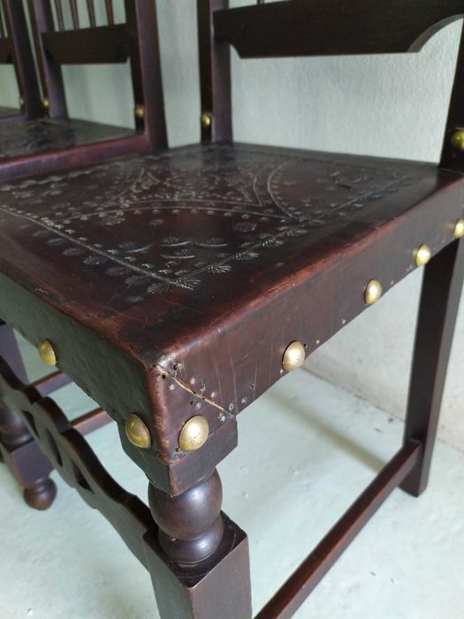 6 Fully Restored Wooden Chairs (€40 per unit)64740485318787124