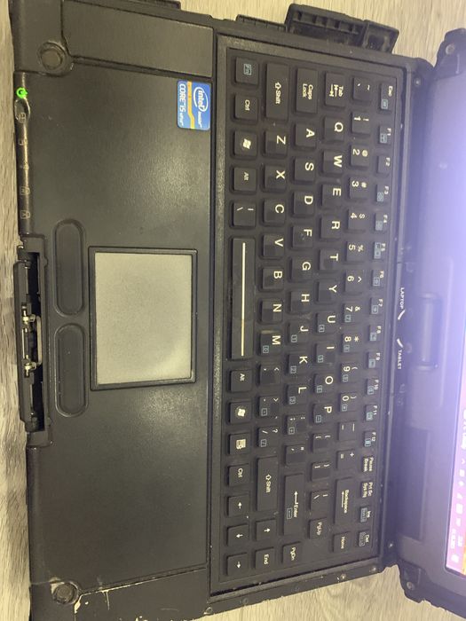 Захищений ноутбук транформер GETAC