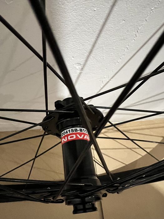 Koła 27,5” BOOST MTB/XC/ENDURO Dartmoor Novatec Sapim