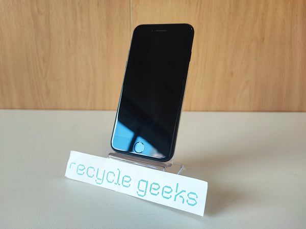 Telemóvel Apple iPhone 7 Black MN8X2QL/A A1778 32GB  Estado: Excelente - A