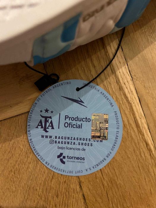 Klapki Oryginalne z Argentyny