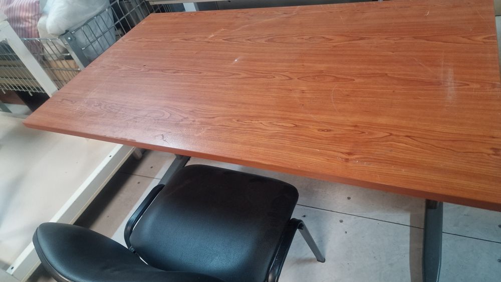 Moveis cadeiras secretárias para escritório varios moveis