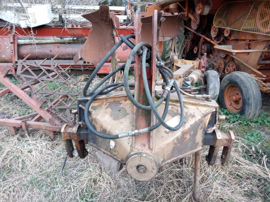 Pługi 3,4,5 goizin doucet grudziądz overum case massey fergusson kuhn huard greigore besson kvenerland lemken