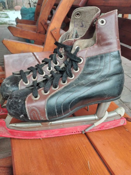 łyżwy hokejowe skórzane PRL