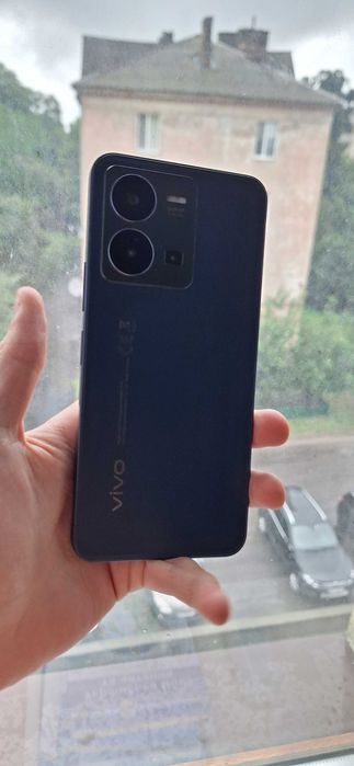Vivo Y22s телефон