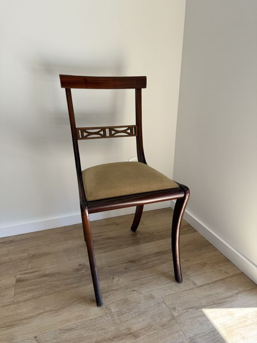 Cadeira para mesa de jantar