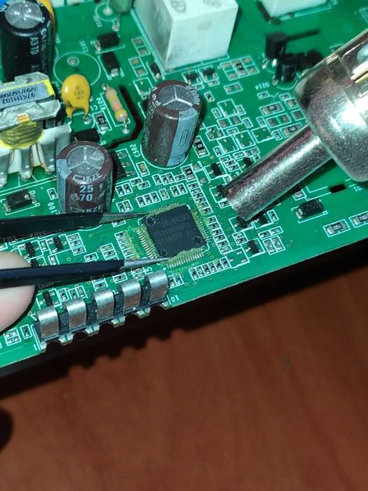 Ремонт плат управління (модулів), електроніки, пральних машин.