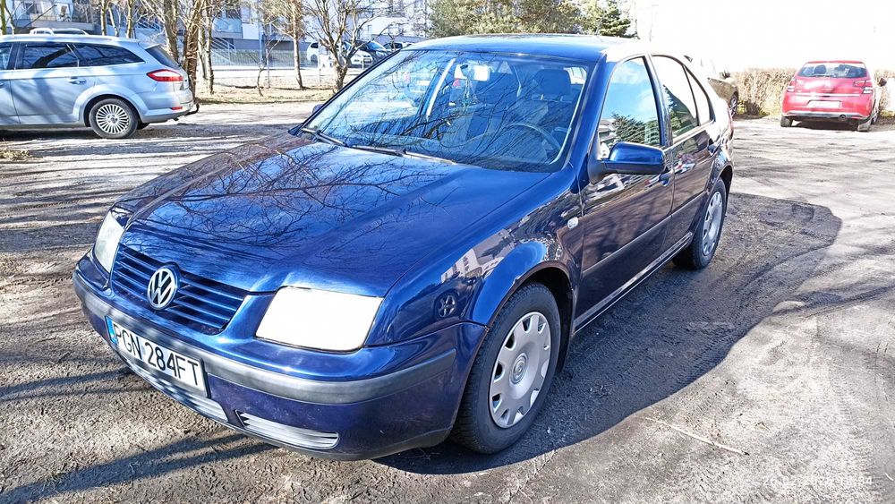 Volkswagen Bora 1.6 benzyna 2004 rok, salon PL, drugi właściciel