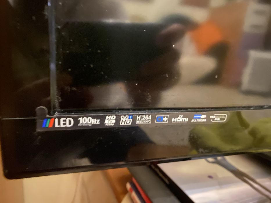 TV LED E-motion 46” com OFERTA suporte de parede
