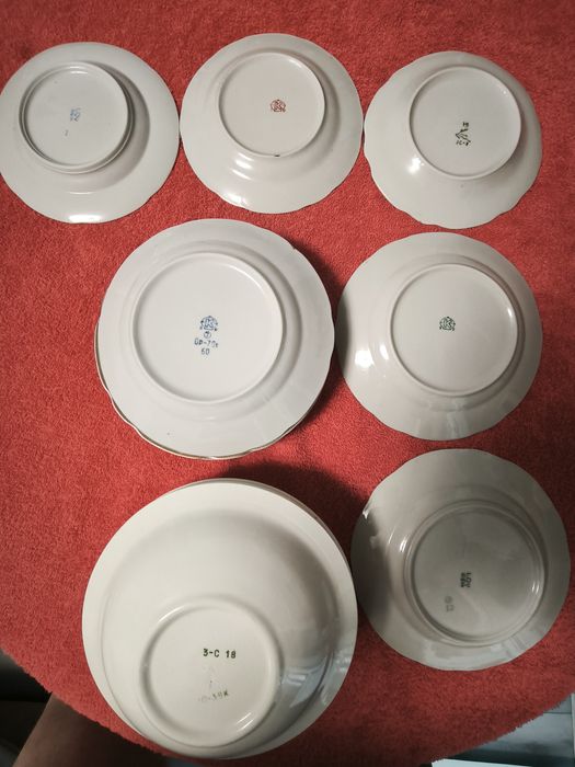 Продам тарелки Б/У.