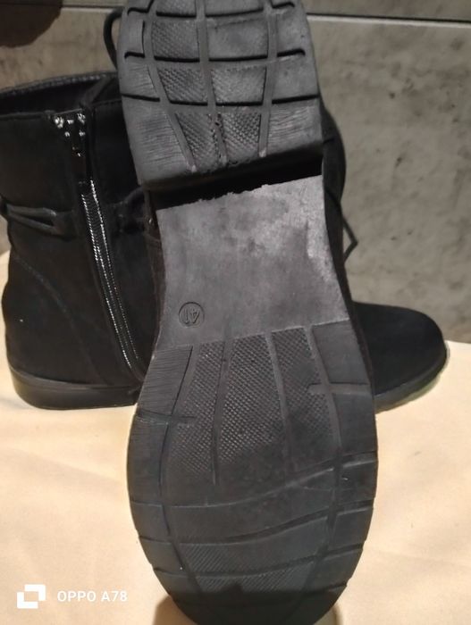 Buty damskie zamszowe botki
