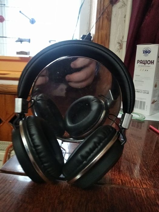 Продам навушники Bluetooth