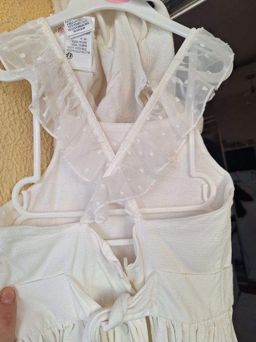 Casaco e vestido Kiabi