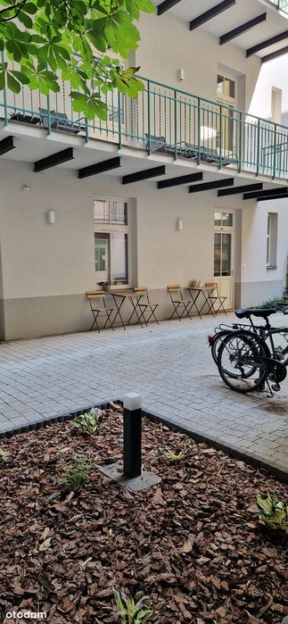 Właściciel sprzeda 22,49m2+5m2 podwórka, parter, MPEC.
