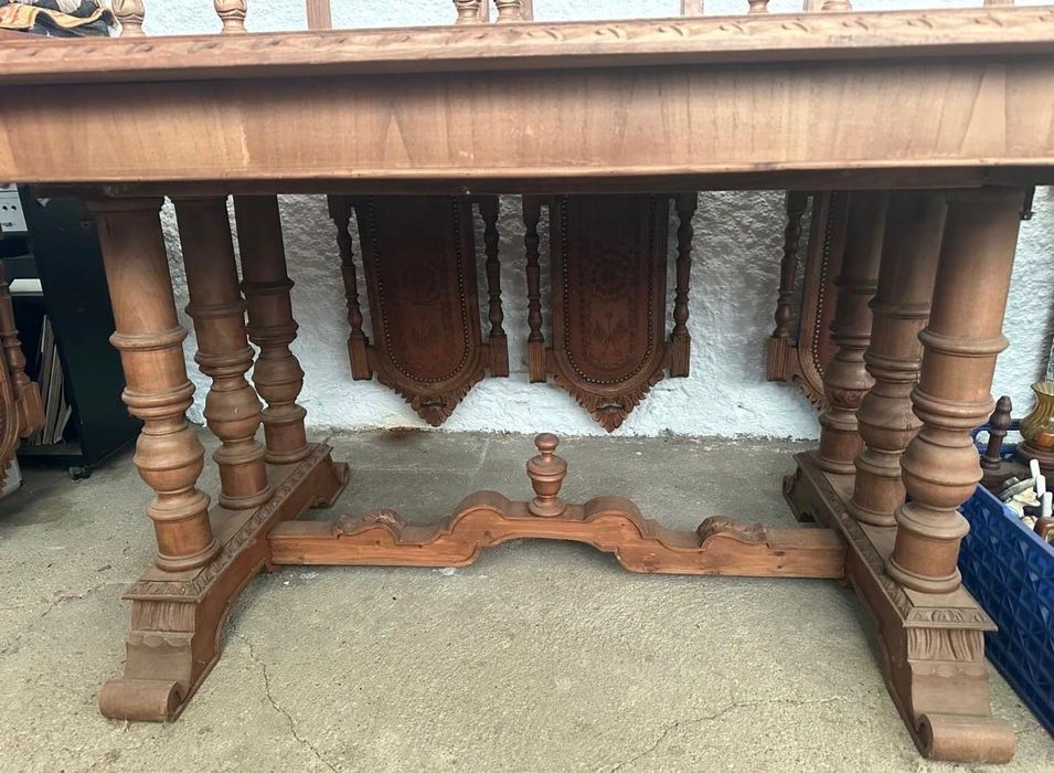 Mesa de sala de jantar + 6 cadeiras em madeira maciça