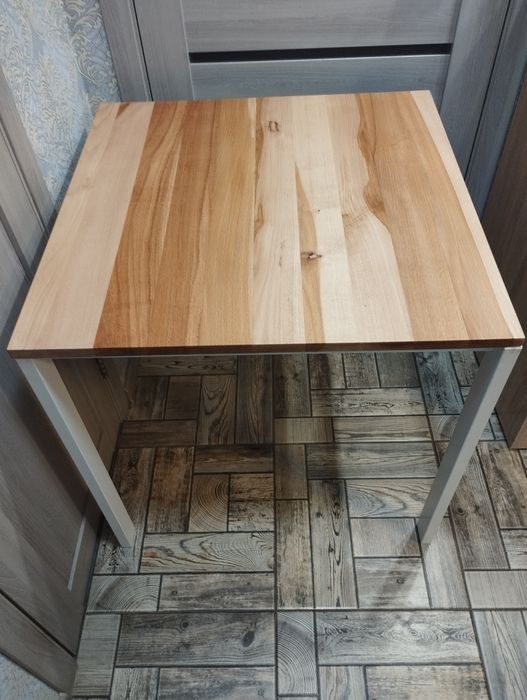 Столи кухонні та офісні